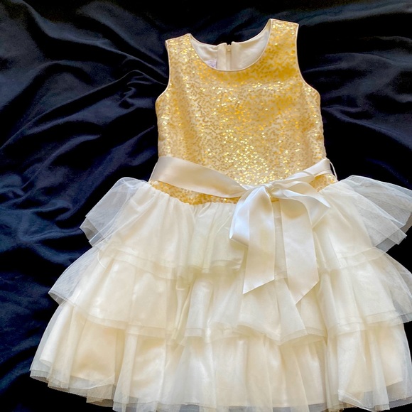 iris & ivy Other - Little girls flower girl dress size 4